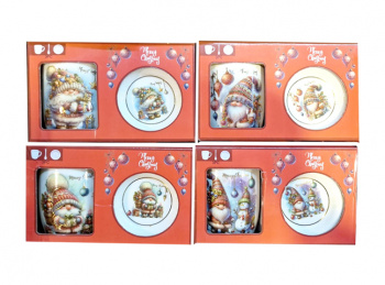 Подарочный набор арт. Q32B-502 Чайная пара с ложкой "Гном" ассорти керамика в кор.