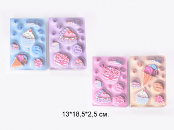 кц_Блокнот арт. WB-95561-10 В мягкой обложке "Вкусняшки" 96 л. 130*183 мм (12 шт.) шоубокс